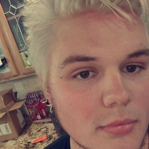 Meet your Posher, Zach